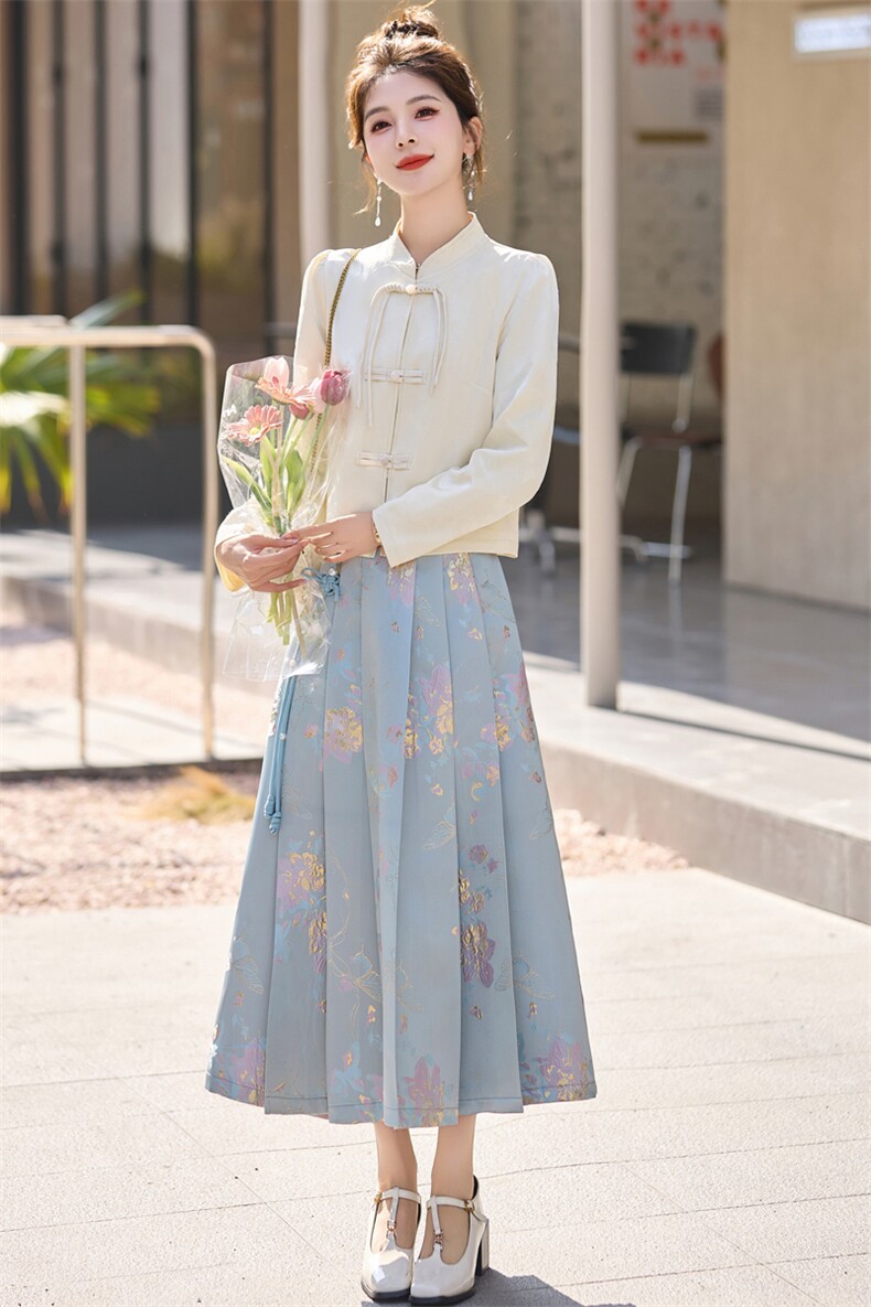 新中式盘扣连衣裙套装女装2025春秋季新款高级感显瘦马面裙两件套,女装套装/套裙,欣品汇