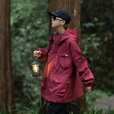 红色