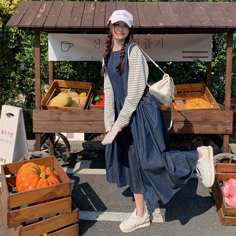 深蓝色韩系休闲连衣裙套装女2025春新款条纹T恤牛仔背心裙两件套,女装连衣裙,维壹