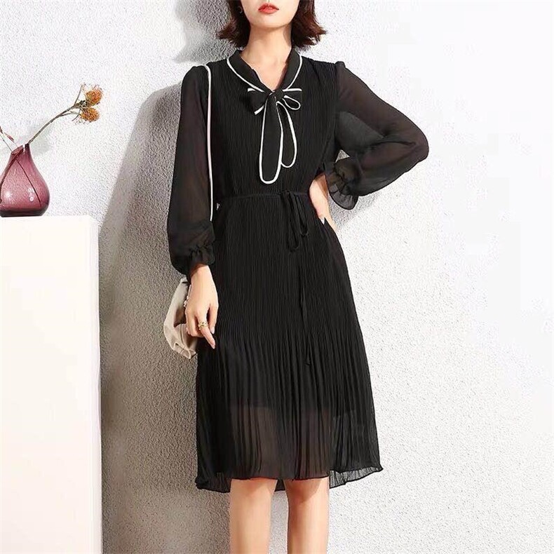 秋冬新款女装时尚韩版宽松大码显瘦连衣裙，女装连衣裙，荷塘月色