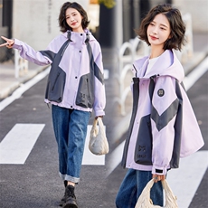 冲锋衣女夹克短外套2024初秋装新款宽松连帽爆款棒球服上衣外套潮，女装风衣，悦祺