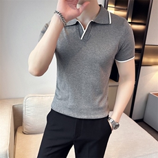 灰色