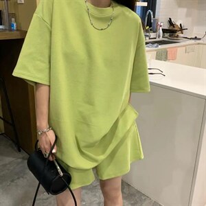 夏季亮色套路图片
