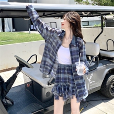 深蓝色格子轻薄防晒衬衫两件套女2025夏季新款韩版不规则短裙套装，女装套装/套裙，2C168