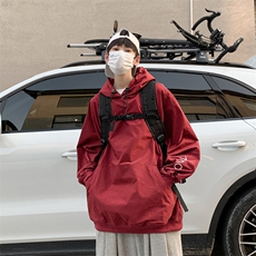 红色
