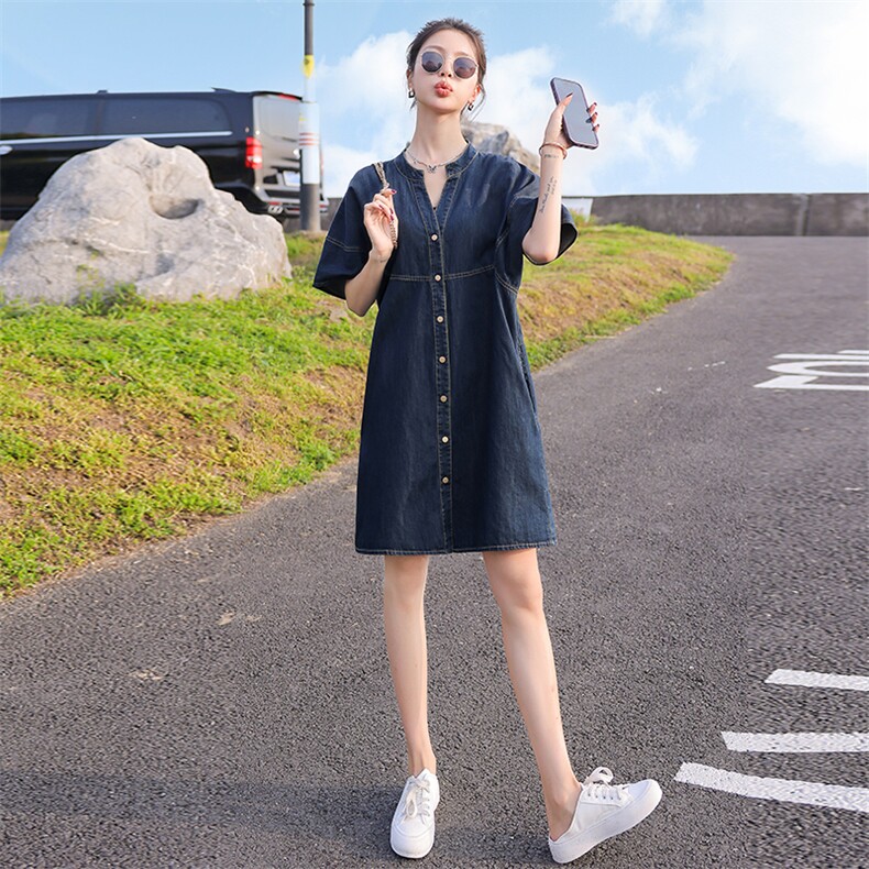2023年夏款新款宽松休闲短袖V领薄款牛仔裙,女装连衣裙,瑶迪依秀