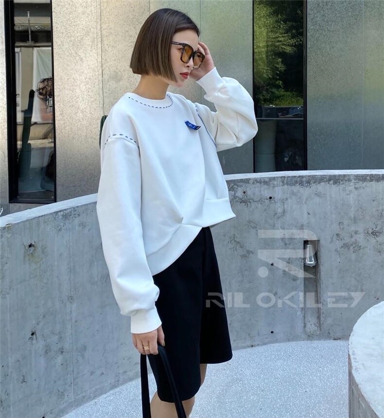 2021秋装卫衣，女装卫衣/绒衫，雷洛奇丽