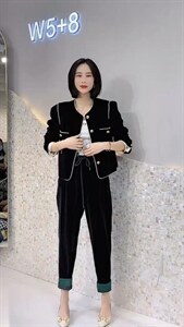气质丝绒小香外套图片
