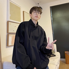 黑色