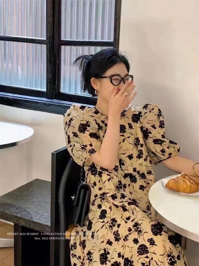 新款洋气雕花潮流碎花连衣裙,女装连衣裙,L·H·X