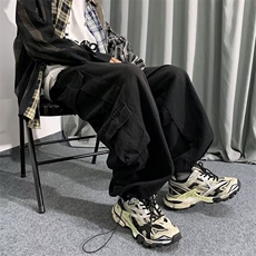 黑色