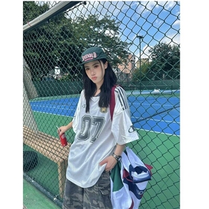 新款夏季短袖美式复古薄球衣男女情侣休闲风五分袖宽松型圆领图片