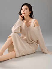 2025年秋季新款大V领套装裙时尚休闲修身，女装套装/套裙，奢优羊绒