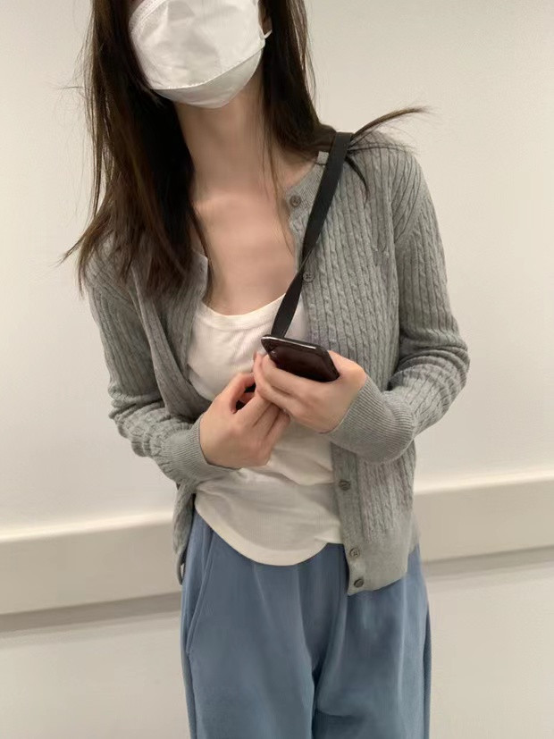 纯色Polo领针织衫女秋冬新款保暖毛衣修身显瘦长袖开衫上衣,针织衫/毛衣,半城羊绒
