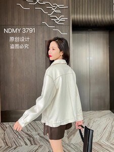 奥羊绒小短款外套,其它,尼帝曼依