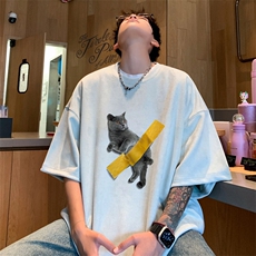 奶绿色