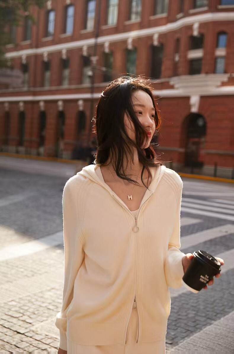 拉链帽衫胸围110衣长60袖长68,针织衫/毛衣,初婷羊绒