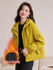 现货！现货！2025冬季新款女装加棉加厚棉衣棉服，女装棉衣/棉服，以桐
