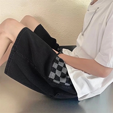 黑色