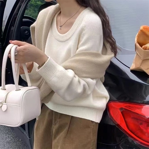 秋冬季羊毛圆领简约休闲百搭羊毛衫图片