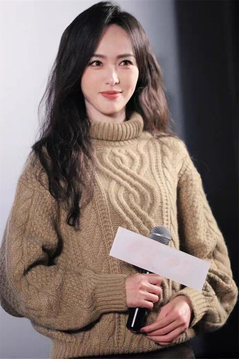 2024新款羊绒唐嫣同款卡其高领宽松羊毛针织衫麻花毛衣女图片
