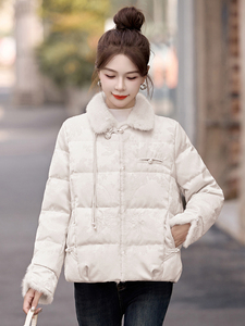 新中式国风羽绒服女2024冬季新款超好看洋气独特别致短款粉色外套图片