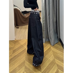 W11076-P60 网图现货 春季新款水洗做旧铆钉毛边拖地微喇叭牛仔裤图片