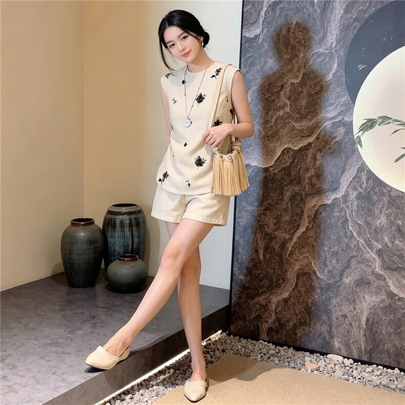欧货运动休闲套装女夏季新款修身显瘦圆领无袖上衣阔腿短裤两件套,女装套装/套裙,江南