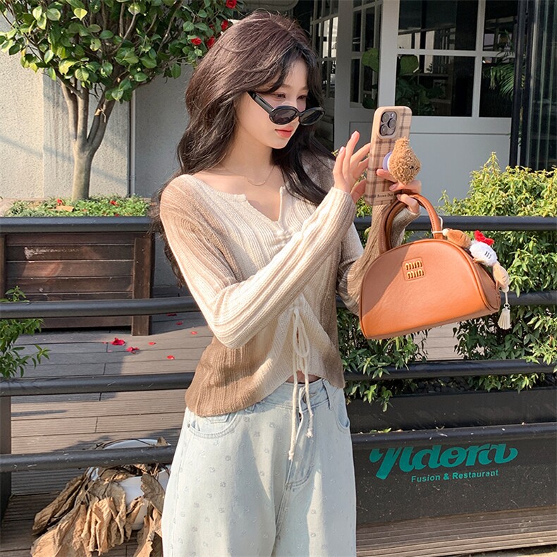 大码女装超仙遮肚子抽绳针织上衣春秋胖妹妹韩版V领长袖毛衣打底,针织衫/毛衣,纯色衣恋