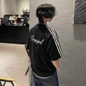 抖音得物高品质二开240克宽松纯棉美式潮牌三条杠织带短袖T恤图片