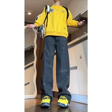 黑色