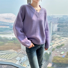 V领羊毛衫女秋冬季新款百搭时尚简约大气宽松保暖女上衣，女装羊毛衫，业大羊绒