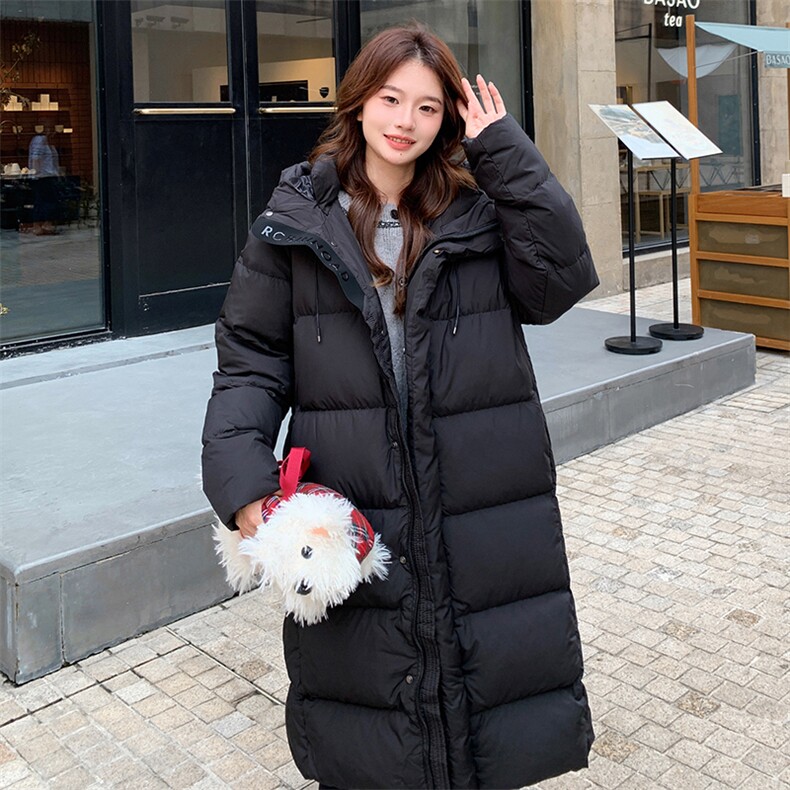 黑金长款连帽羽绒服女士冬季保暖显瘦外套，女装羽绒服，鑫慧