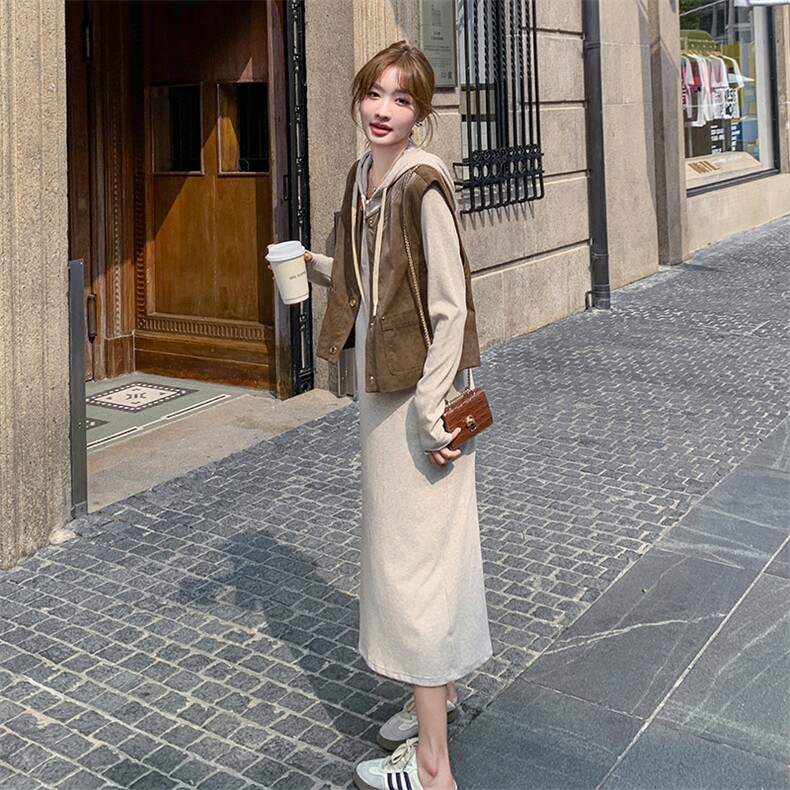 咖色麂皮绒马甲连衣裙两件套女春季2025新款松弛感穿搭连帽卫衣裙,女装套装/套裙,千千佰惠