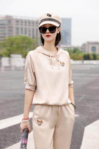 醋酸缎休闲套装，女装套装/套裙，澳洛菲