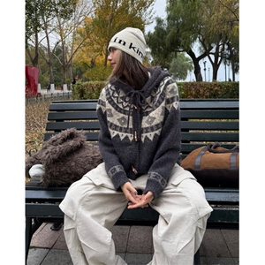 灰色牛角扣连帽毛衣外套女秋冬季加厚宽松慵懒针织开衫MY448,冬季穿搭女毛衣图片图片