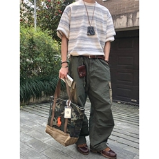 灰色