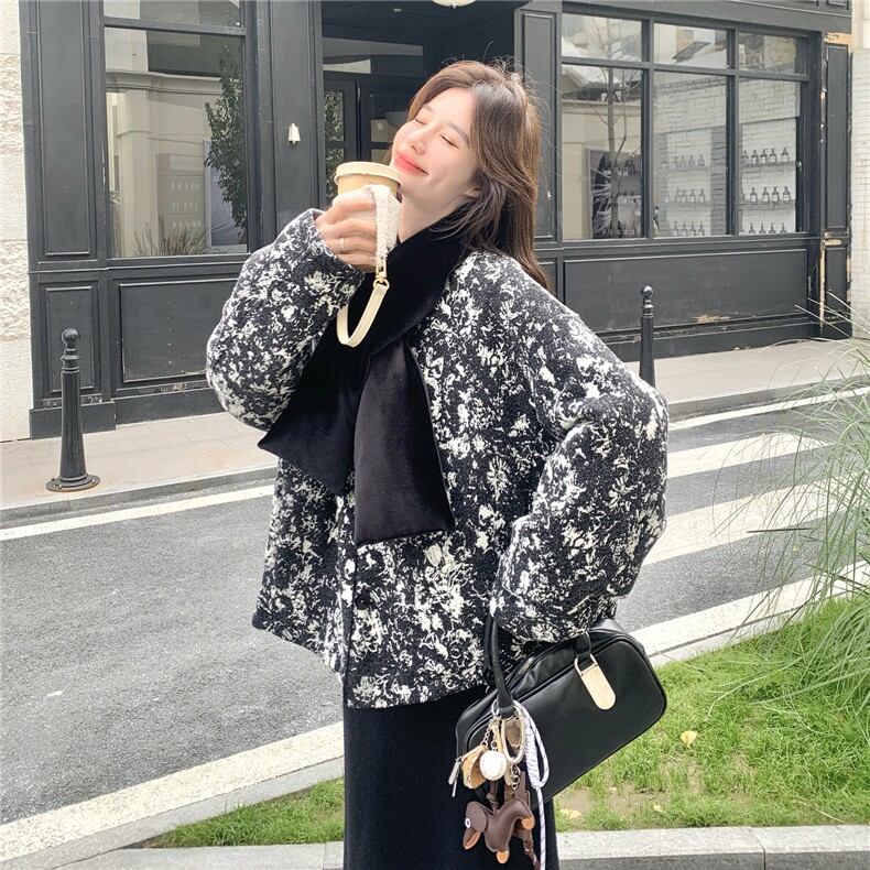 黑白印花羽绒服女冬2025年超火好看高级小众独特漂亮短款加厚外套,女装羽绒服,2C227