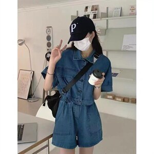 牛仔套装图片