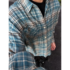 蓝色