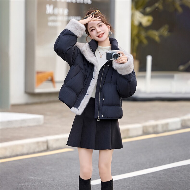 2025冬季新款毛领拼接羽绒服,女装羽绒服,维一诺（1D095）
