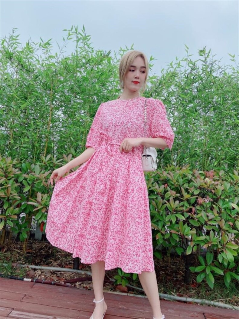 夏季新款连衣裙，女装连衣裙，依岸