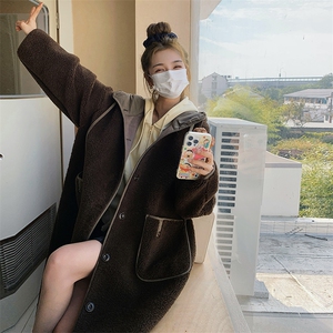 咖色连帽皮毛一体羊羔毛大衣女2024冬季新款韩版宽松加厚过膝棉服图片