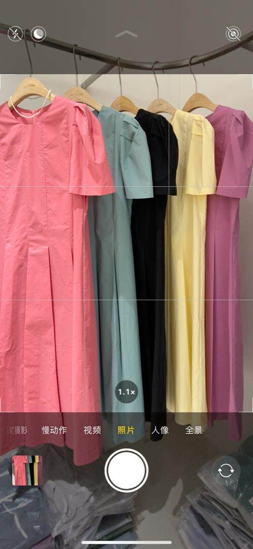 【现货】夏季气质款连衣裙，女装连衣裙，LIN.Y