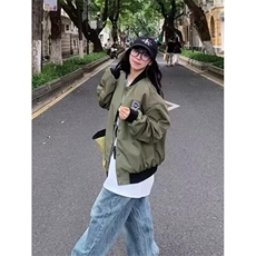 绿色