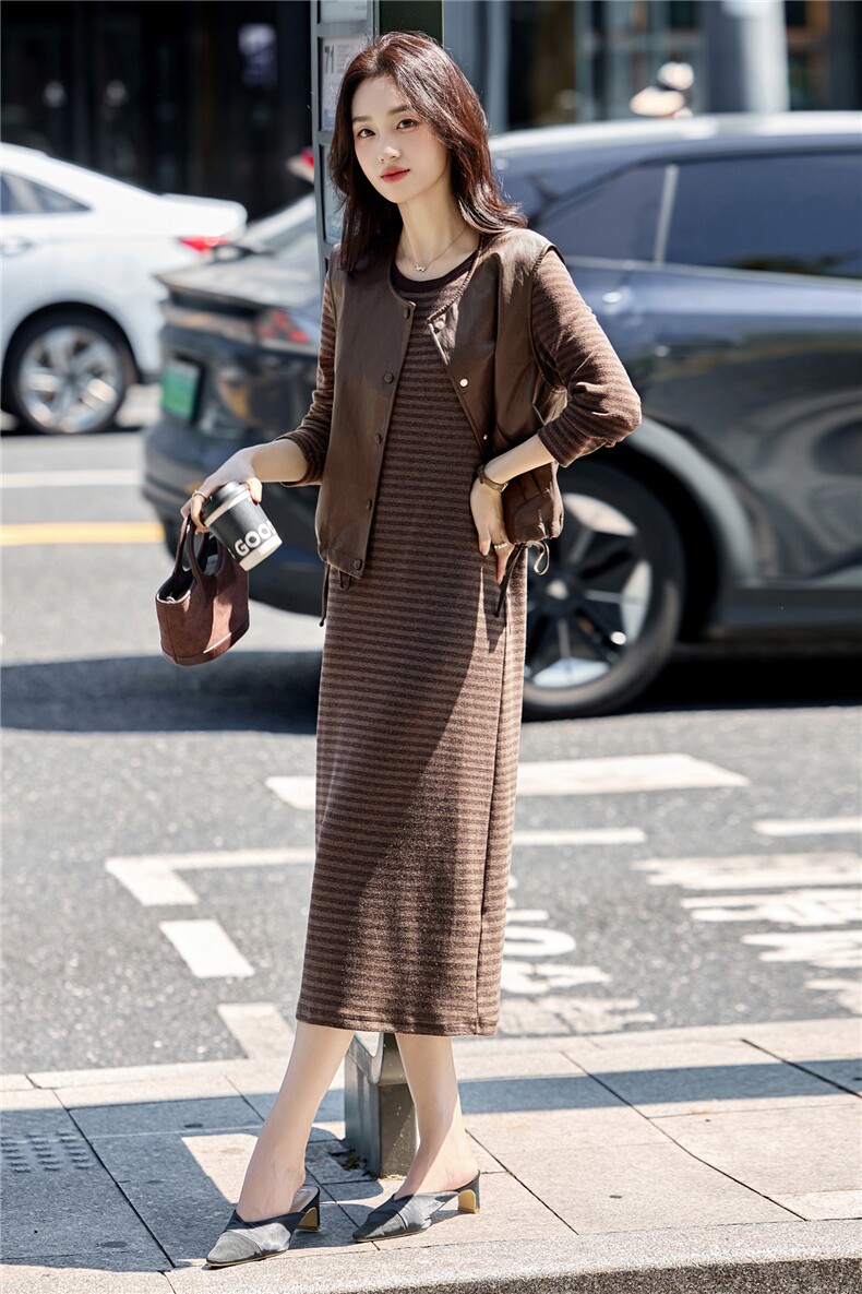 欧货条纹宽松连衣裙两件套女2025秋新款时尚韩版休闲PU皮马甲上衣,女装套装/套裙,意芙