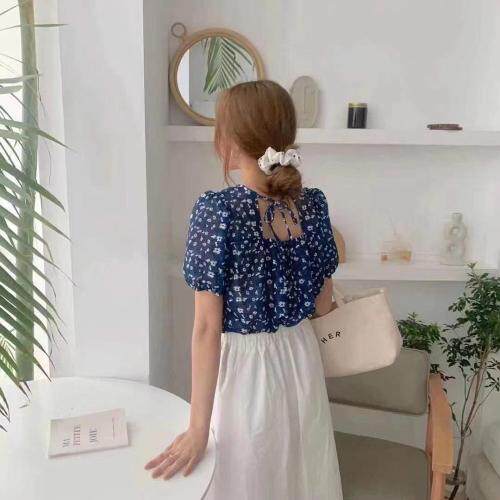 新款小衫，女装，一点点