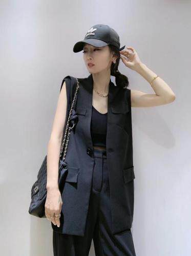 新款马甲,女装马夹,娇姿百合