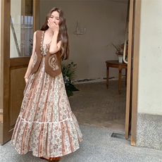 度假风马甲吊带裙套装女2025夏季新款设计感拼色印花长裙两件套，女装套装/套裙，2C211