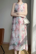 夏季拼色桑蚕丝吊带连衣裙女圆领无袖剪花背心长裙宽松A字裙打底，女装连衣裙，圣丽羊绒